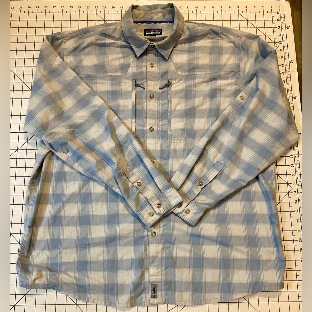 Patagonia Men's Size XXL Long Sleeved Sun Stretch Shirt